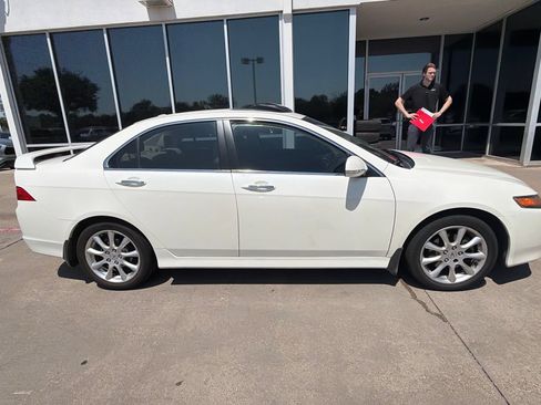 Used 2008 Acura TSX w/ Navigation FWD image 4