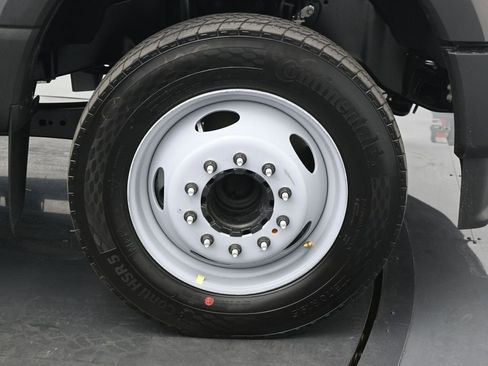 New 2025 Ford F450 XL w/ XL Chrome Package image 22