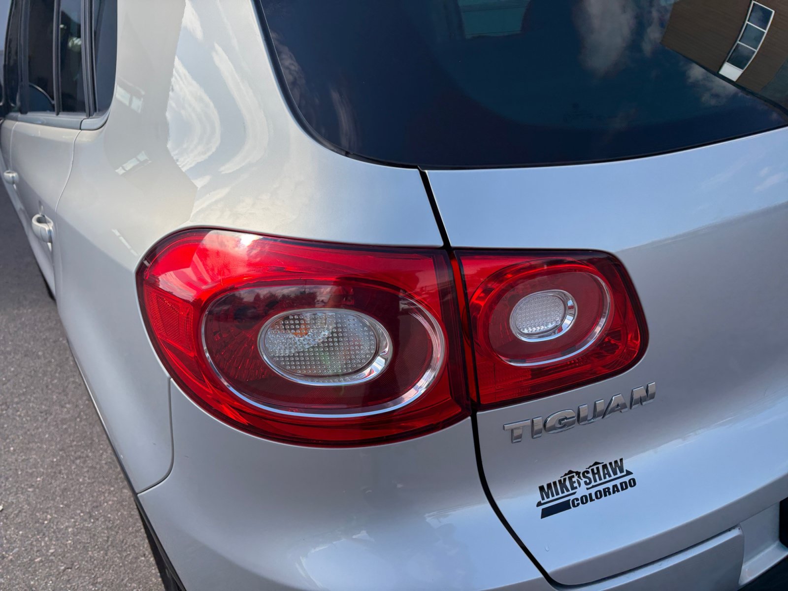 Used 2009 Volkswagen Tiguan SEL AWD/4WD image 16