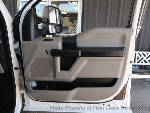 Used 2018 Ford F350 XL image 27