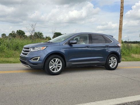 Used 2018 Ford Edge SEL w/ Cargo Accessory Package FWD image 2