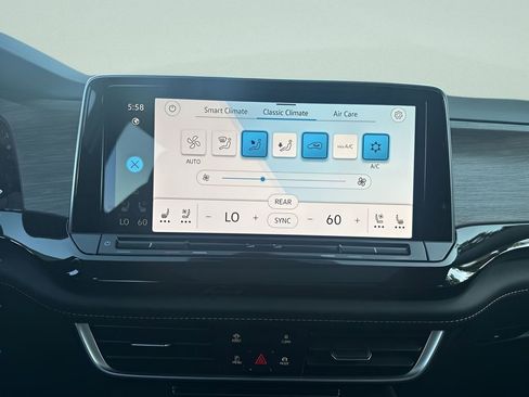 New 2026 Volkswagen Atlas SEL image 19