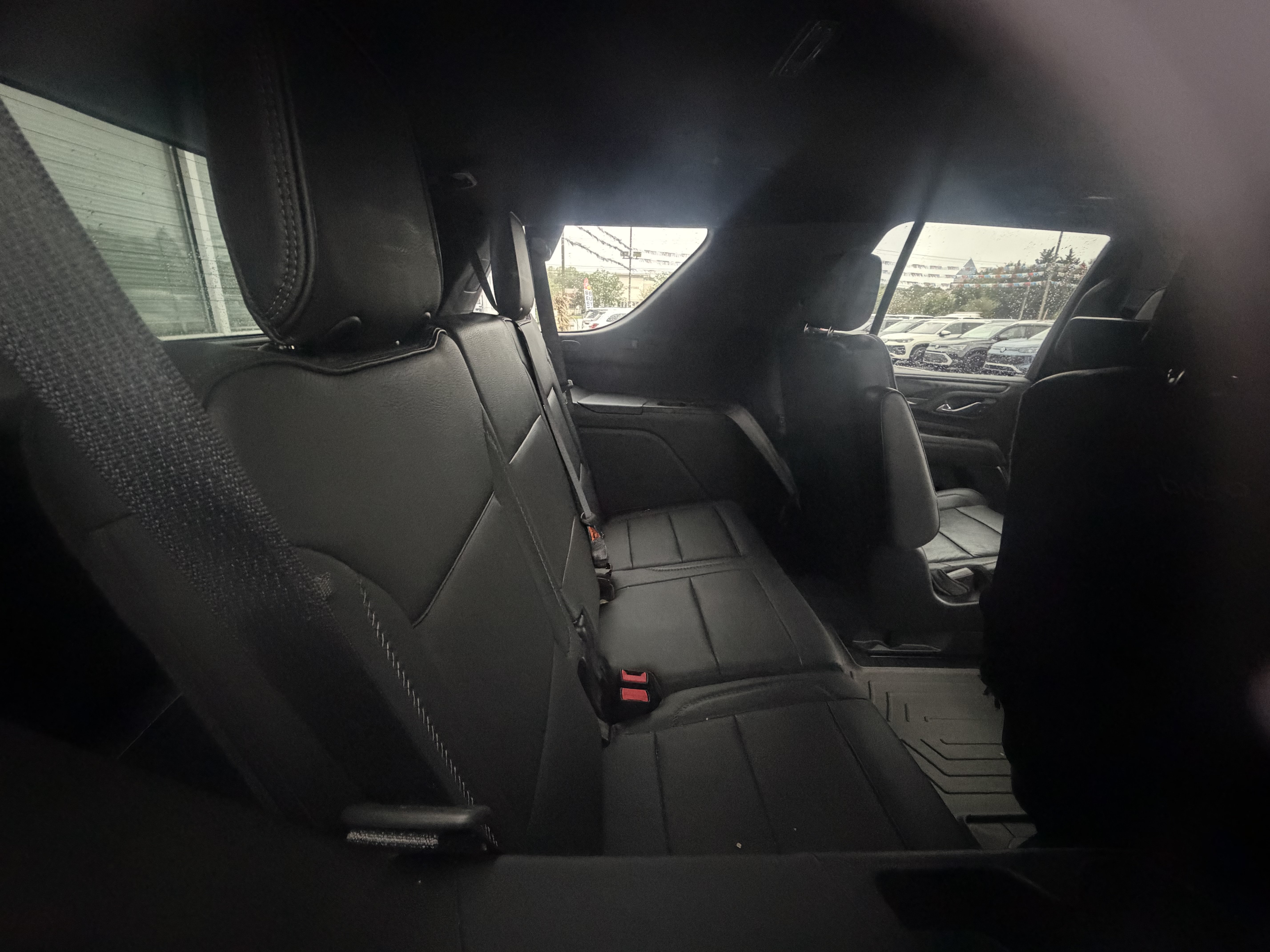 Used 2021 GMC Yukon Denali w/ Denali Premium Package AWD/4WD image 20