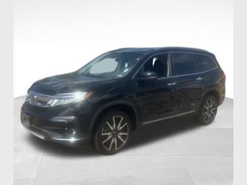 Used 2019 Honda Pilot Touring image 1