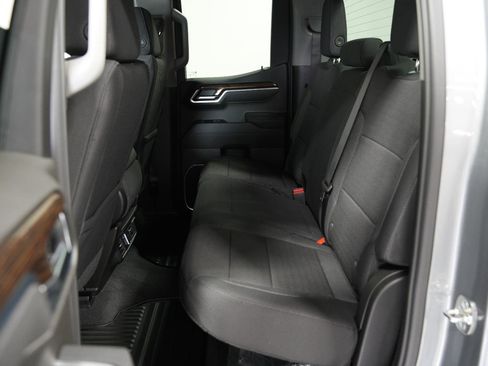 New 2026 GMC Sierra 1500 Elevation image 17