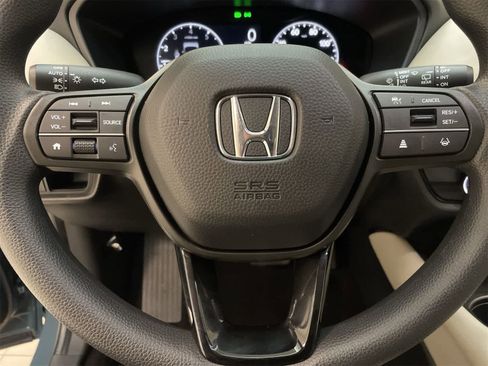 Certified 2025 Honda HR-V LX image 9