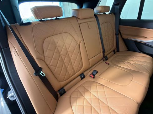 Used 2026 BMW X5 sDrive40i w/ Premium Package RWD image 32