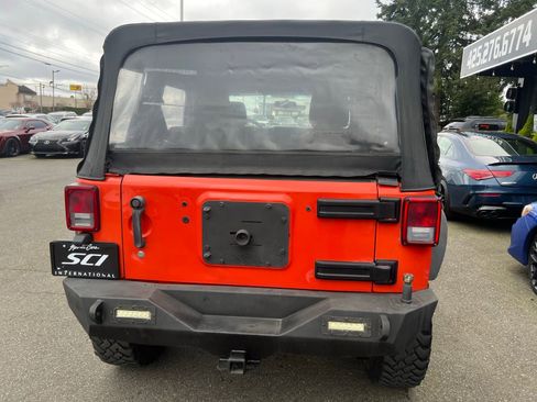 Used 2015 Jeep Wrangler Unlimited Sport image 16