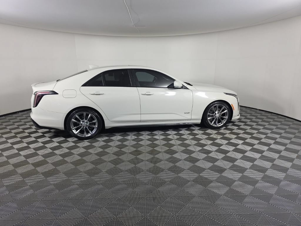 Used 2021 Cadillac CT4 V w/ Technology Package RWD image 6