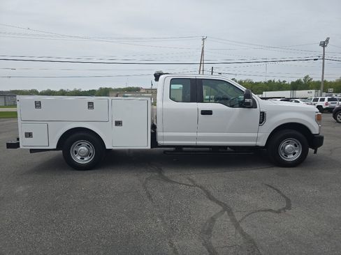 Used 2020 Ford F250 XL w/ Power Equipment Group RWD image 5