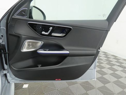 New 2025 Mercedes-Benz C 300 4MATIC Sedan image 27