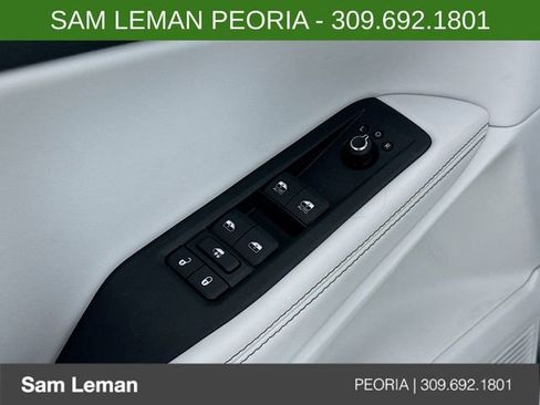 New 2026 Jeep Cherokee Limited image 17