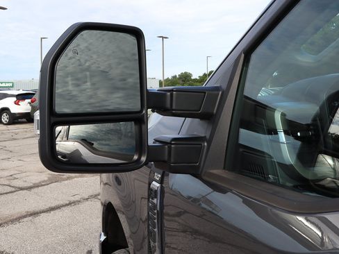 Used 2024 Ford F250 XLT AWD/4WD image 18