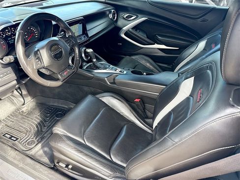 Used 2016 Chevrolet Camaro SS image 25