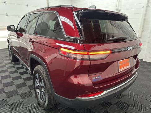 Used 2024 Jeep Grand Cherokee Limited 4xe image 8