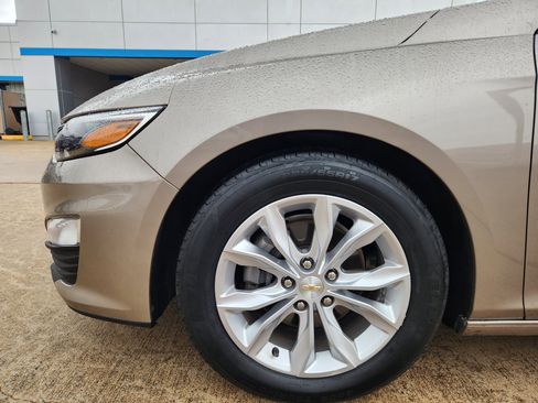 Used 2024 Chevrolet Malibu LT image 9