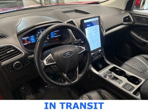 Used 2024 Ford Edge Titanium image 23