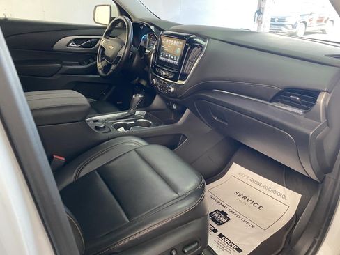 Used 2018 Chevrolet Traverse LT AWD/4WD image 8