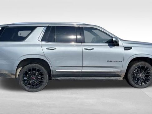 Used 2024 GMC Yukon Denali image 4