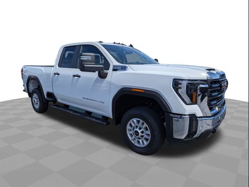 New 2026 GMC Sierra 2500 Pro w/ 1SA Pro Safety Plus Package AWD/4WD image 1