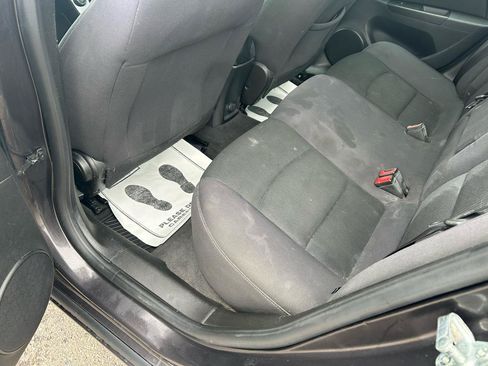 Used 2014 Chevrolet Cruze LT FWD image 9