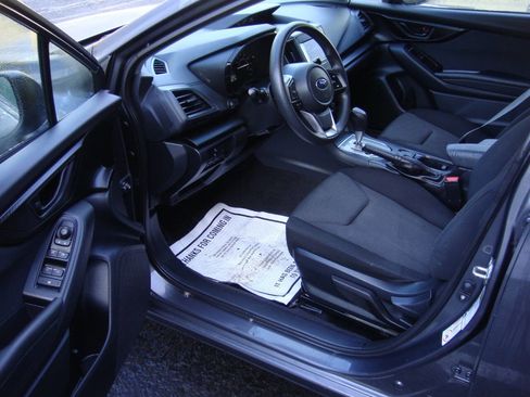 Used 2020 Subaru Impreza 2.0i image 10