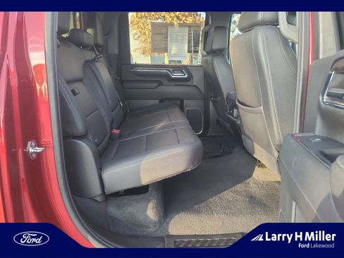 Used 2024 GMC Sierra 2500 SLT w/ SLT Premium Package image 18