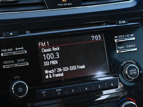 Used 2014 Nissan Altima 2.5 S w/ Display Audio Package image 12