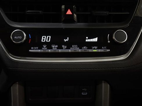 Used 2023 Toyota Corolla Cross LE image 18