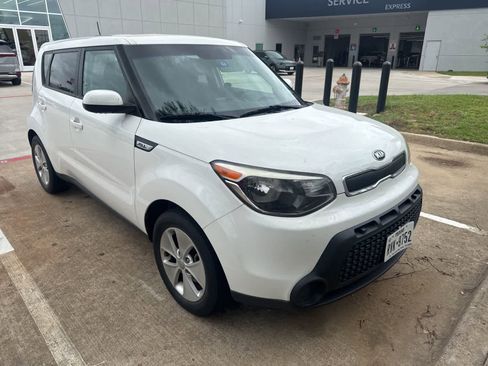 Used 2016 Kia Soul image 3