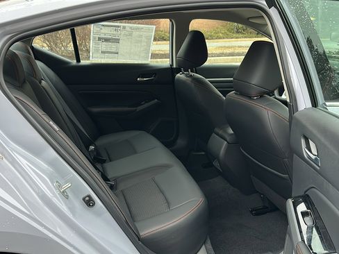 New 2025 Nissan Altima 2.5 SR image 13