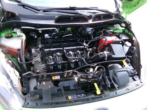Used 2014 Ford Fiesta SE FWD image 34