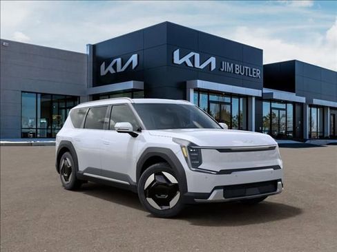New 2026 Kia EV9 Wind image 8