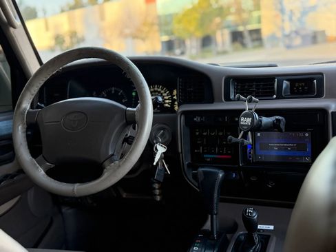 Used 1997 Toyota Land Cruiser Sport Utility 4D image 20