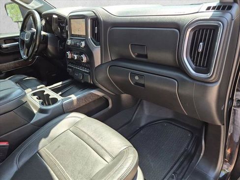 Used 2023 GMC Sierra 2500 Denali w/ Denali Black Diamond Edition AWD/4WD image 22