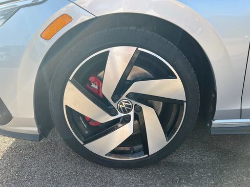 Used 2022 Volkswagen GTI S FWD image 9
