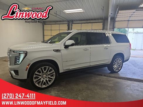 New 2026 GMC Yukon XL Denali AWD/4WD image 5
