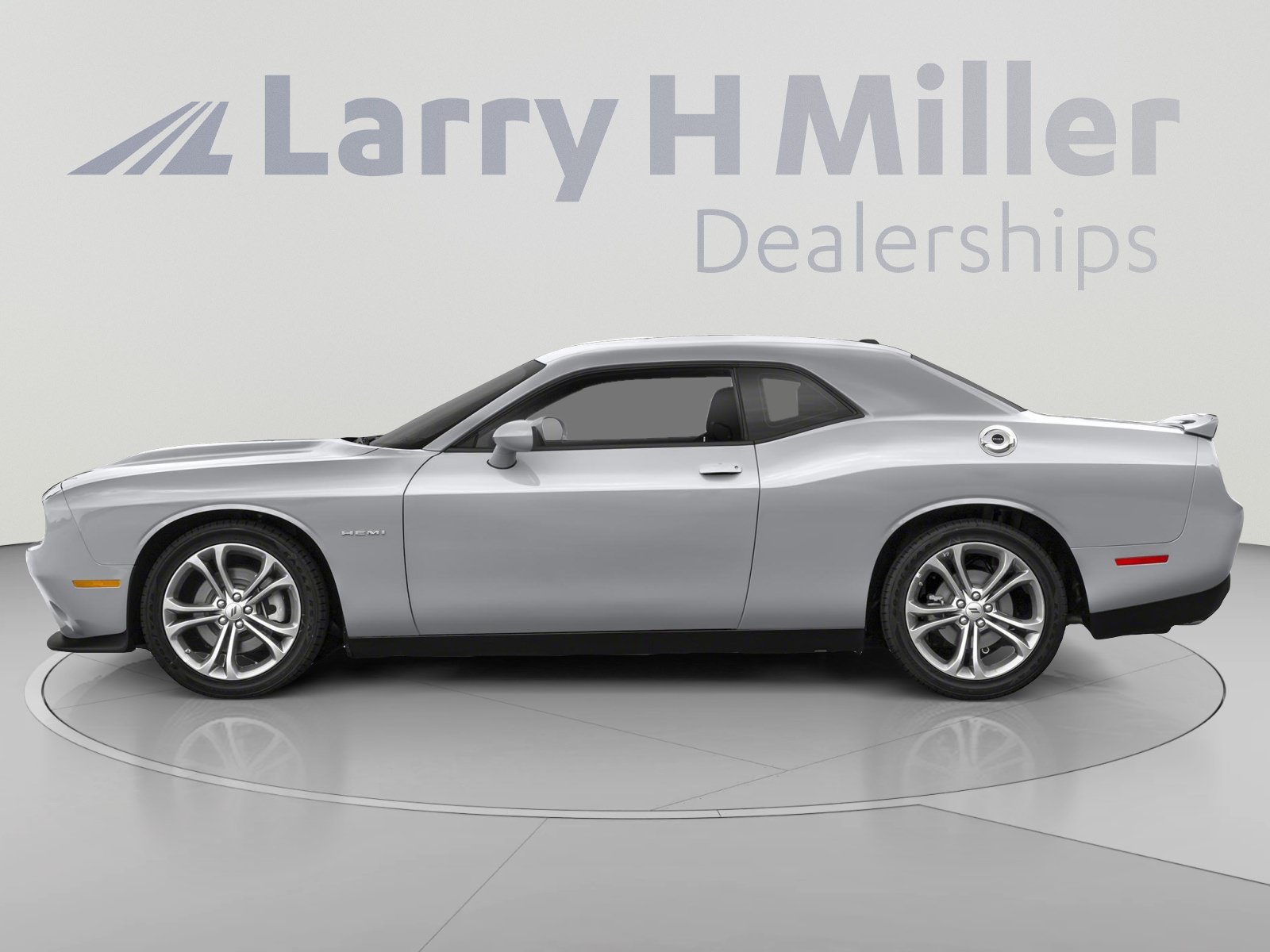 Used 2022 Dodge Challenger GT RWD image 3