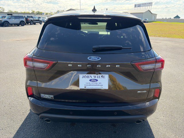 Used 2024 Ford Escape ST-Line Select w/ Tech Pack #1 AWD/4WD image 4