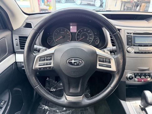 Used 2013 Subaru Outback 2.5i Premium image 13