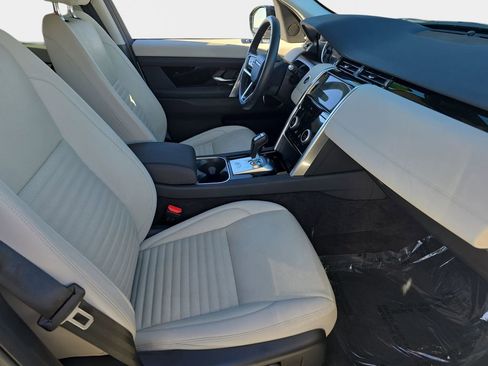 Used 2023 Land Rover Discovery Sport S image 10