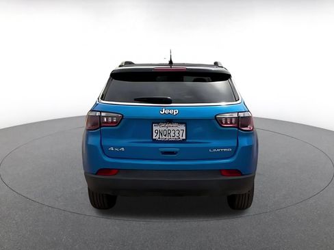 Used 2025 Jeep Compass Limited AWD/4WD image 12
