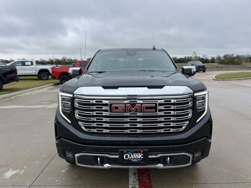 Used 2023 GMC Sierra 1500 Denali w/ Technology Package image 2