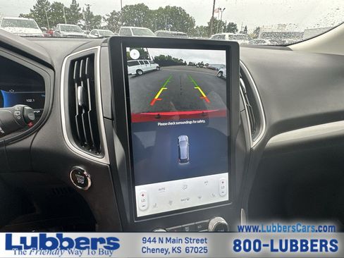 Used 2024 Ford Edge SEL AWD/4WD image 16