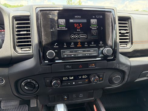 Used 2024 Nissan Frontier PRO-4X w/ Technology Package AWD/4WD image 28