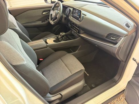 Used 2023 Nissan Rogue SV FWD image 26