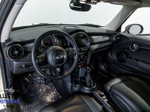 Used 2018 MINI Cooper 2-Door Hardtop image 36