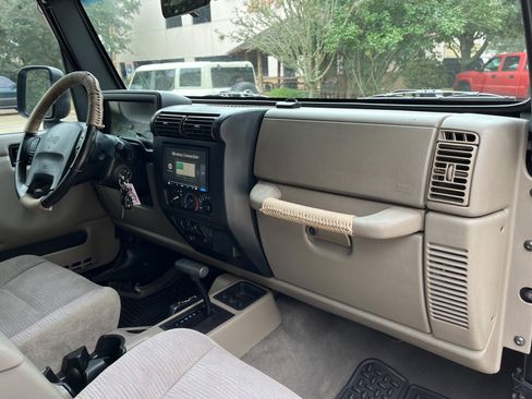 Used 2003 Jeep Wrangler Sport image 31