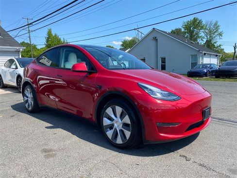 Used 2021 Tesla Model Y Long Range AWD/4WD image 6