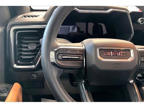 Used 2023 GMC Canyon AT4 w/ Canyon Safety Plus Package AWD/4WD image 20